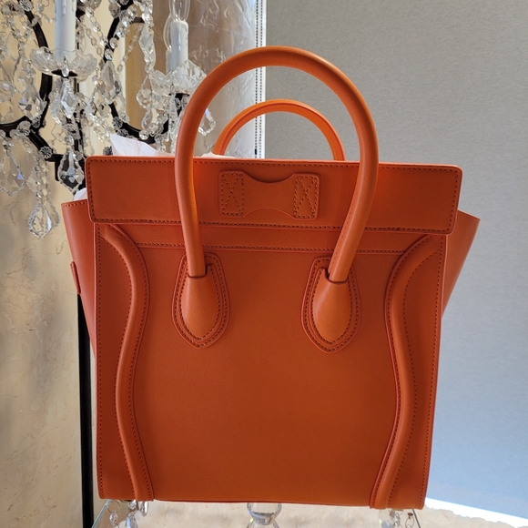 Gorgeous Orange Handbag Tote. Very Spacious.